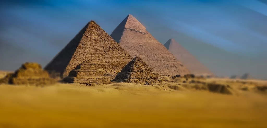 pyramidy, gíza, egypt, cheopsova pyramida, zajímavá místa světa