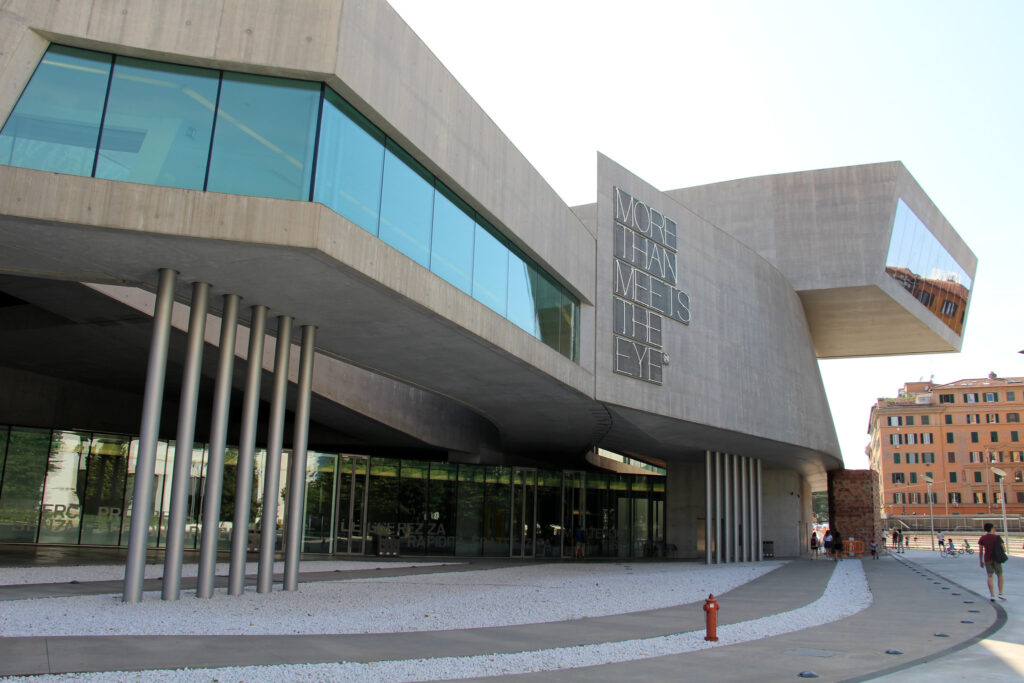 Maxxi, muzeum, Itálie, památka, zajímavost, zajímavá místa, co vidět, co navštívit, kam vyrazit, cestování, dovolená