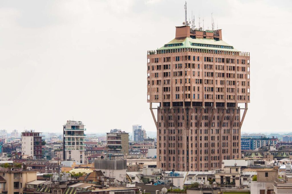 Torre Velasca, věž, Itálie, památka, zajímavost, zajímavá místa, cestování, dovolená
