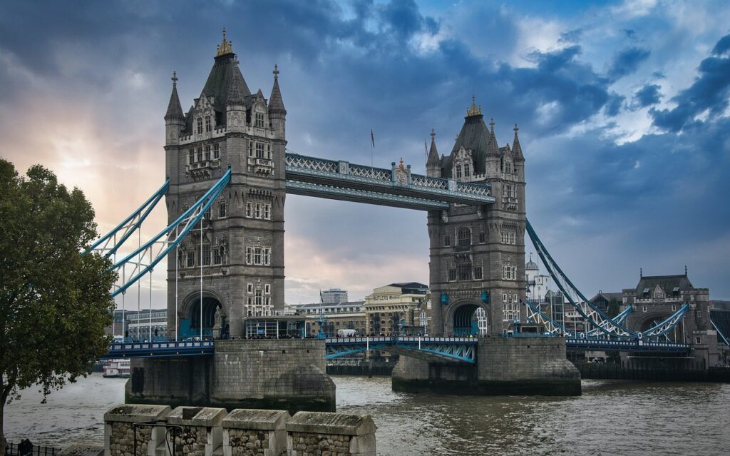 Tower Bridge, London, zajímavost, zajímavá místa, cestování, dovolená